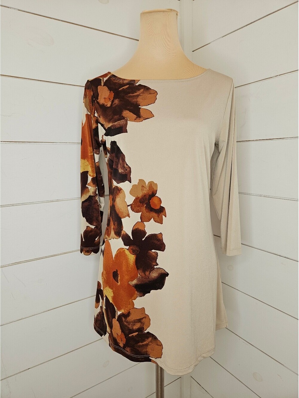 Susan Graver Liquid Knit small tan & brown floral top